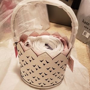 Kate Spade Dorit Small Bucket Bag Purse Crossbody